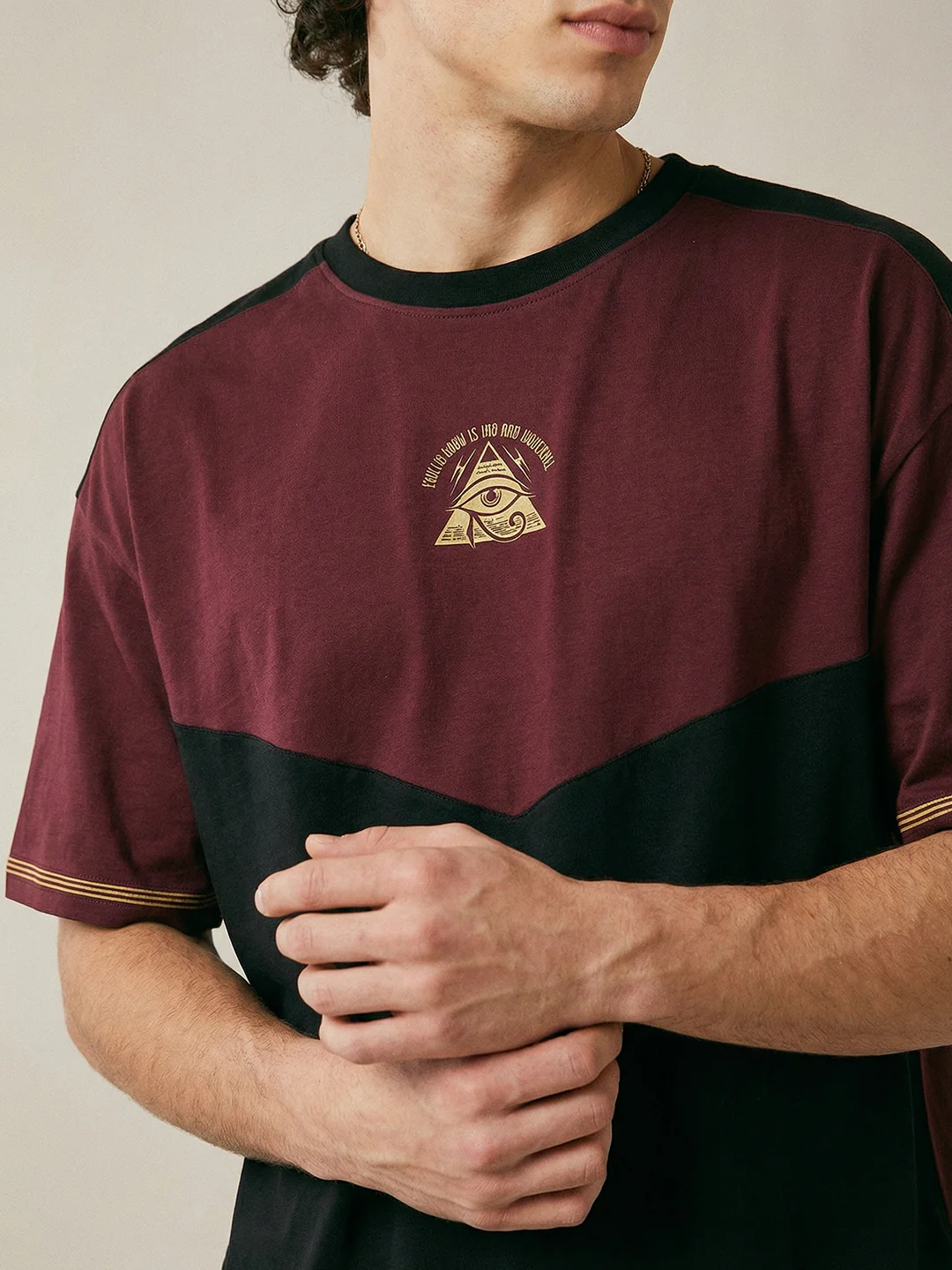 Free Moon Dynasty Oversized T-Shirt - Black & Maroon - Image 4
