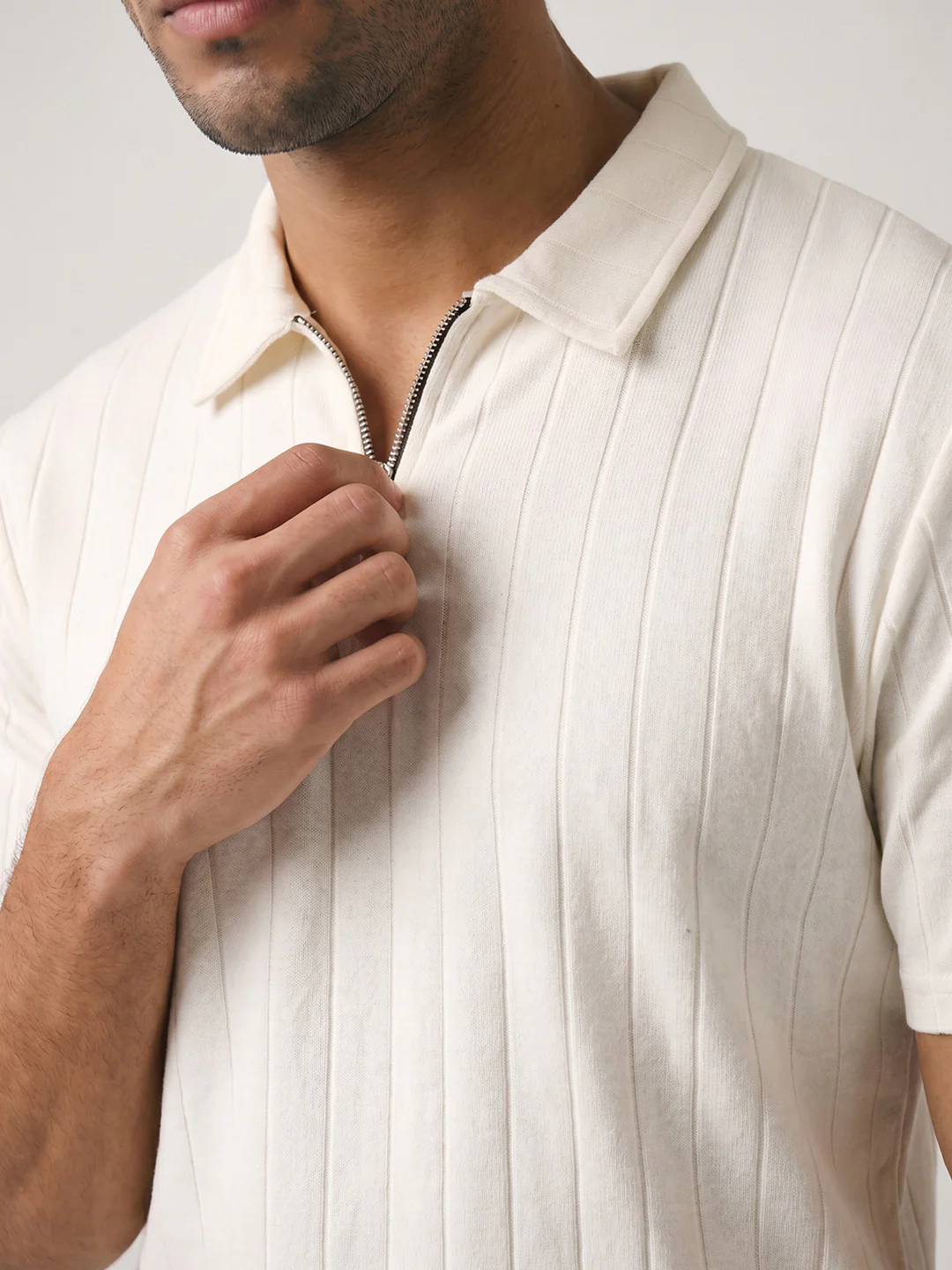 Mono Line Zipper Regular Polo T-Shirt - Off White - Image 4