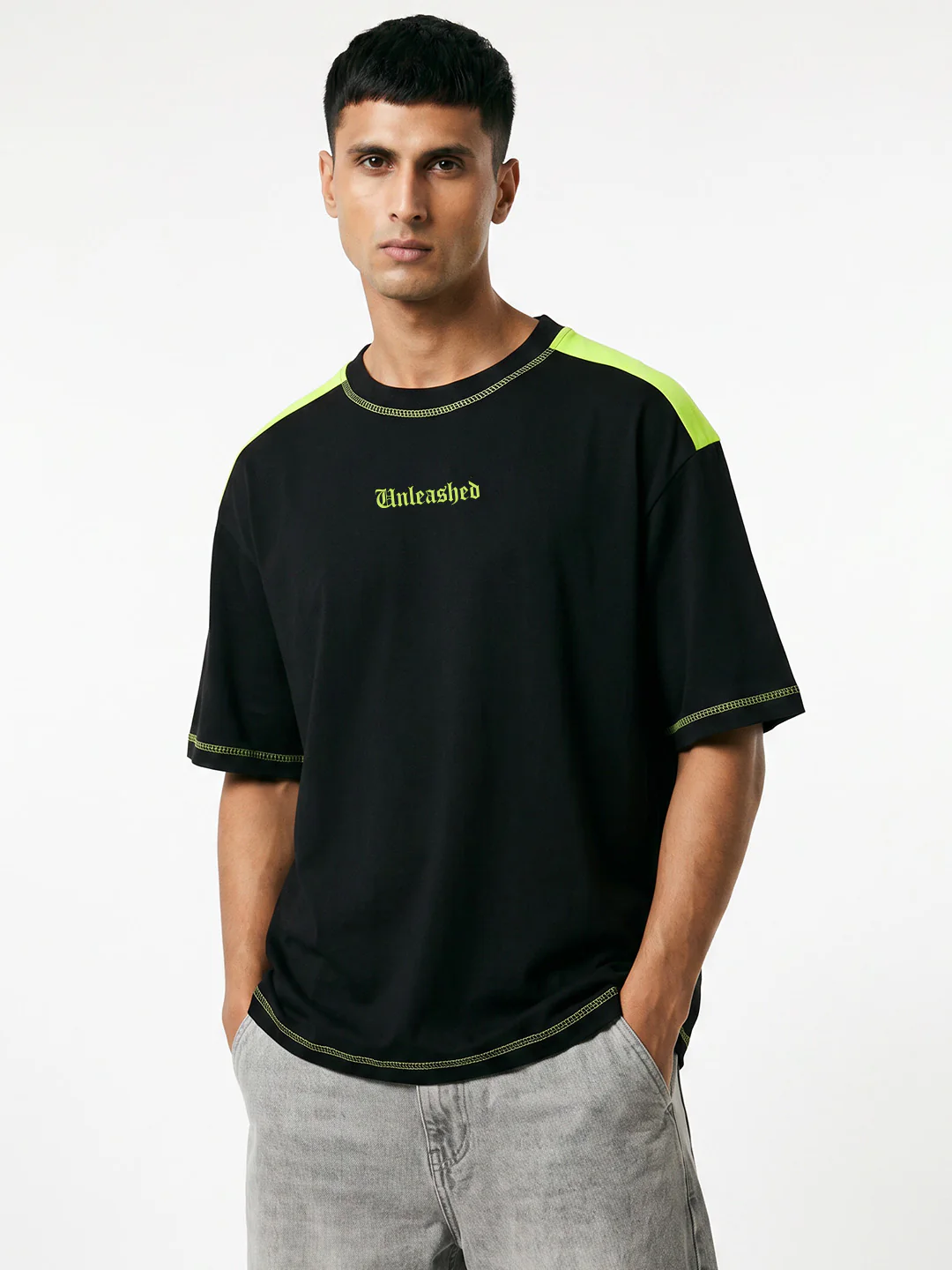 Unleashed Oversized T-Shirt - Contrast 5 Thread Black & F.Green - Image 2