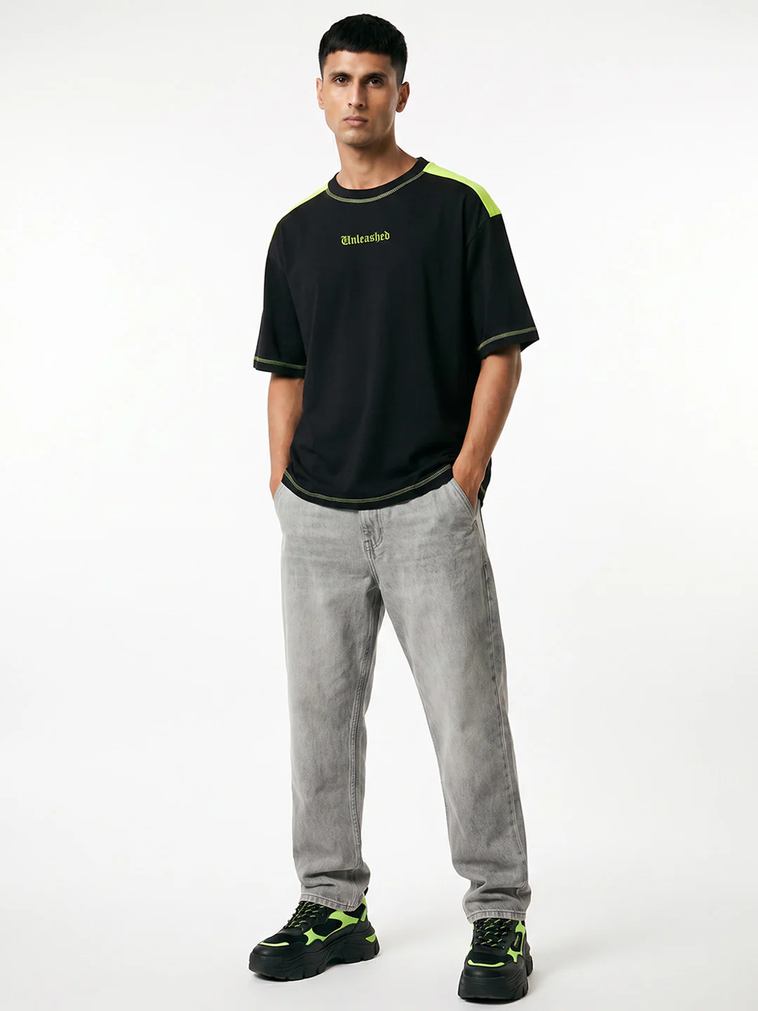 Unleashed Oversized T-Shirt - Contrast 5 Thread Black & F.Green - Image 3