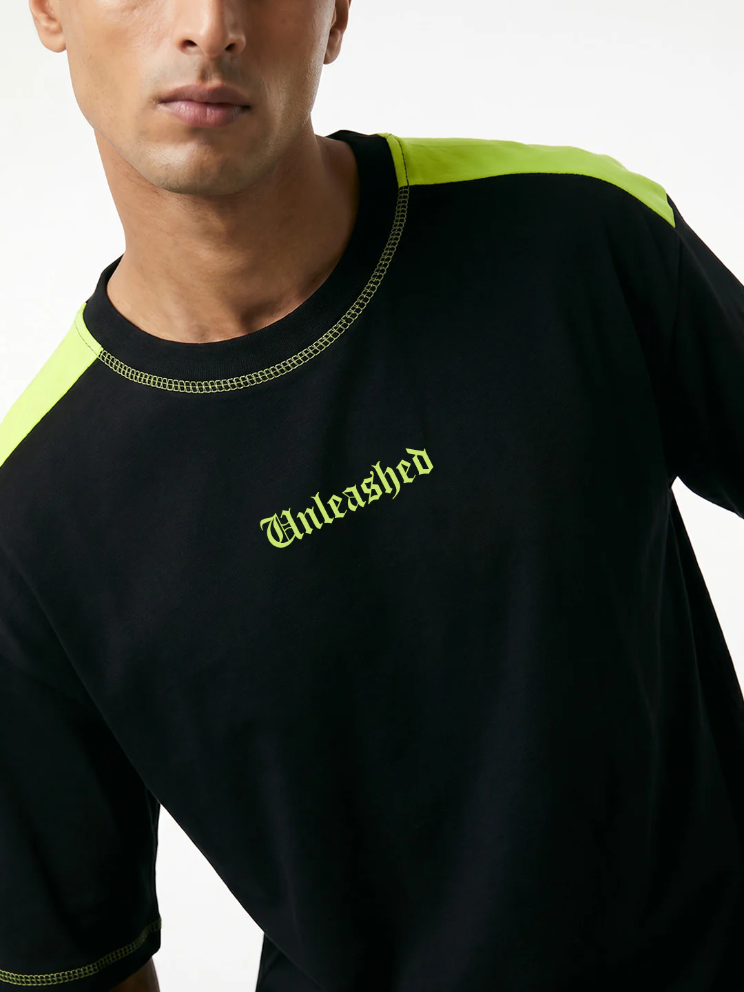 Unleashed Oversized T-Shirt - Contrast 5 Thread Black & F.Green - Image 4