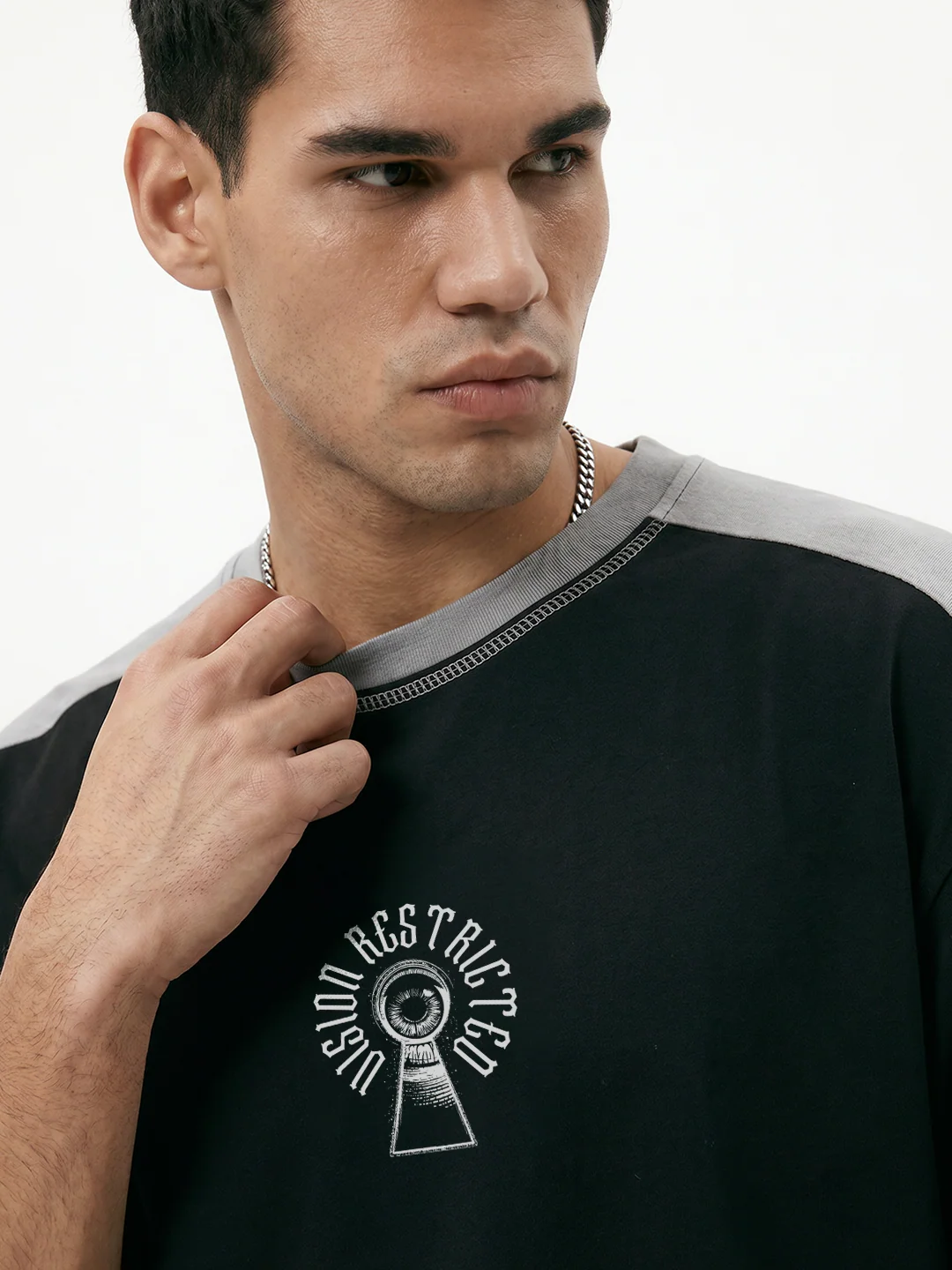 Vision Restricted Oversized T-Shirt - Black & L.T.Grey - Image 4