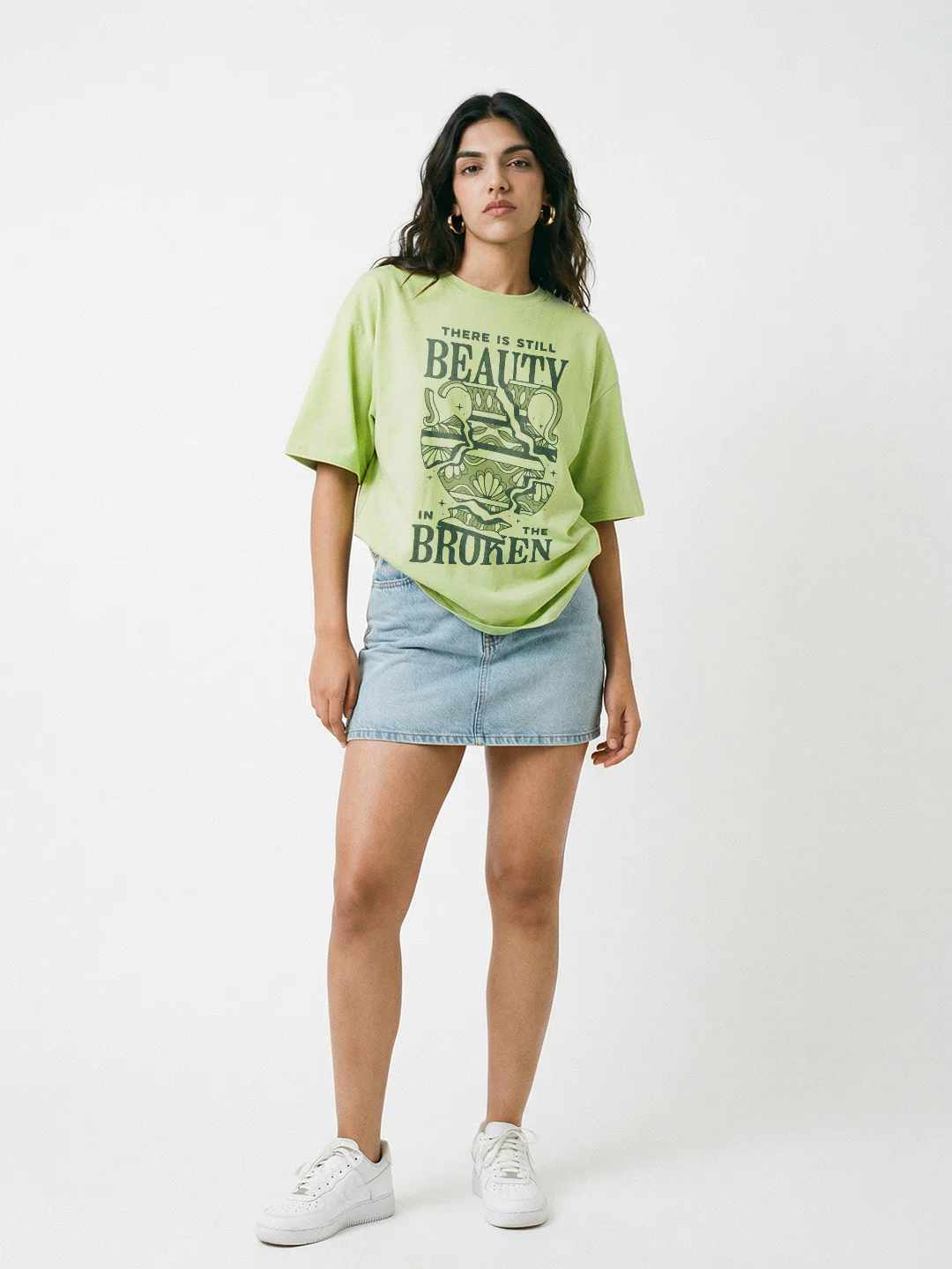 Beauty in the Broken Women's Oversized T-Shirt - Pista Green - Image 3