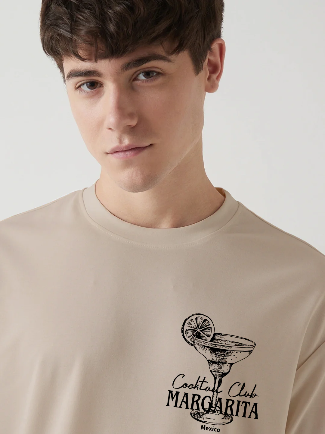Cocktail Club Oversized T-Shirt - Beige - Image 4