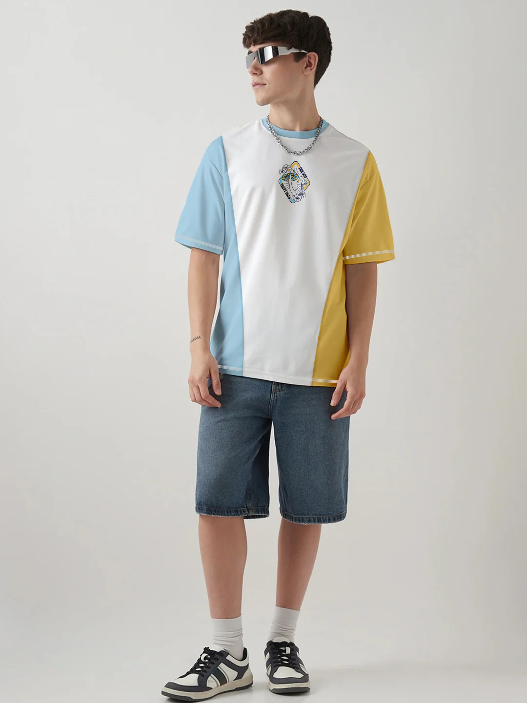 Far Out & Trippy Oversized T-Shirt - Multi Color - Image 3